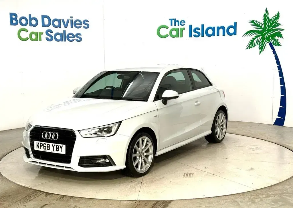 Used Audi A1 S-Line 95 HP (69 kW) 2018 White Hatchback