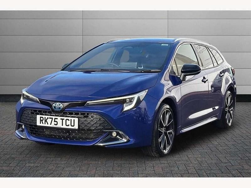 Used Toyota Corolla Sport 140 HP (102 kW) 2025 Juniper blue Estate