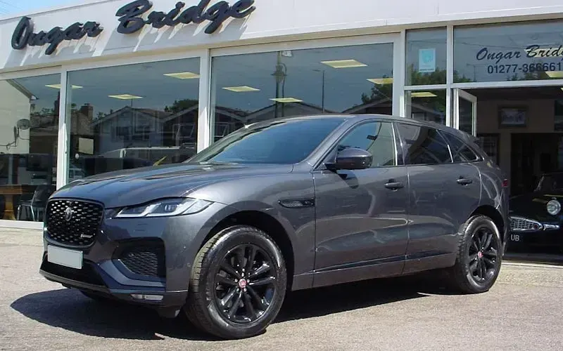 Used Jaguar F-Pace R-Dynamic 204 HP (150 kW) 2024 SUV