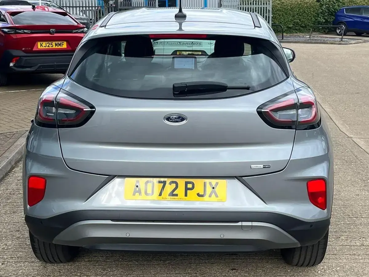 Używany Ford Puma Titanium 153 KM (112 kW) 2022 Szary SUV