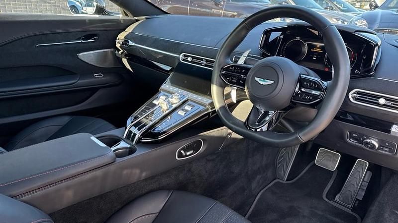 Used Aston Martin Vantage 665 HP (489 kW) 2024 Silver Coupe