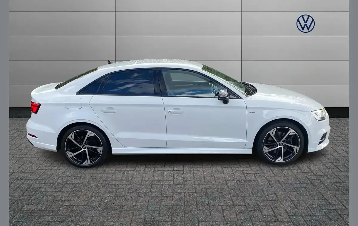 Used Audi A3 Black Edition 147 HP (108 kW) 2019 White Sedan
