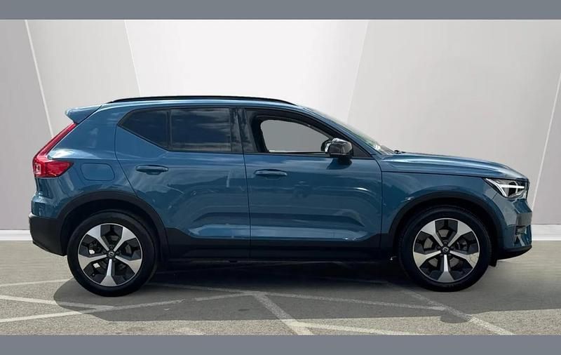 Used Volvo XC40 Ultimate 197 HP (144 kW) 2023 Fjord blue SUV