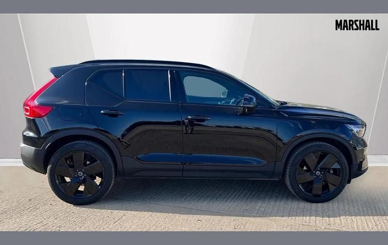 Used Volvo XC40 Plus 194 HP (142 kW) 2025 Black SUV