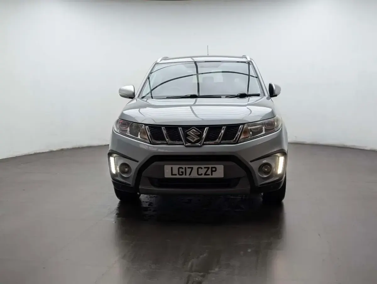 Used Suzuki Vitara 140 HP (102 kW) 2017 Grey SUV