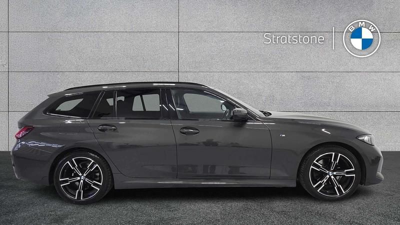 Usado BMW 320 M Sport 192 HP (141 kW) 2023 Cinzento Carrinha
