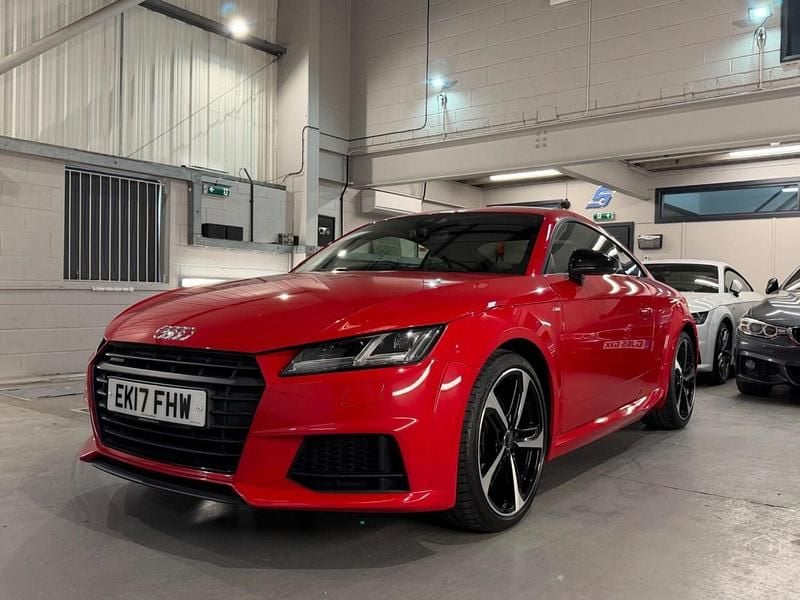 Used Audi TT Black Edition 230 HP (169 kW) 2017 Red Coupe