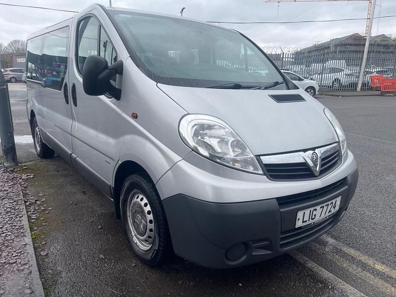 Used Vauxhall Vivaro 115 HP (84 kW) 2013 Silver MPV