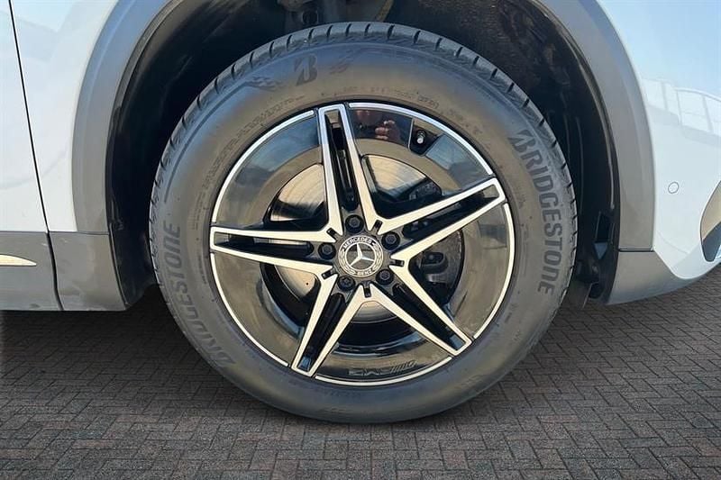 Used Mercedes EQA250 AMG line 139 kW (190 HP) 2022 Digital white SUV