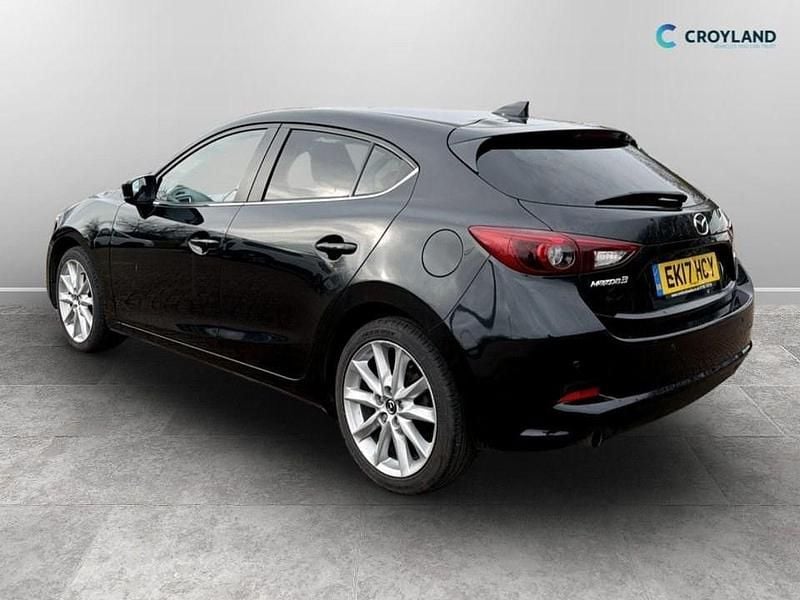 Used Mazda 3 Inclusive 121 HP (88 kW) 2017 Black Hatchback