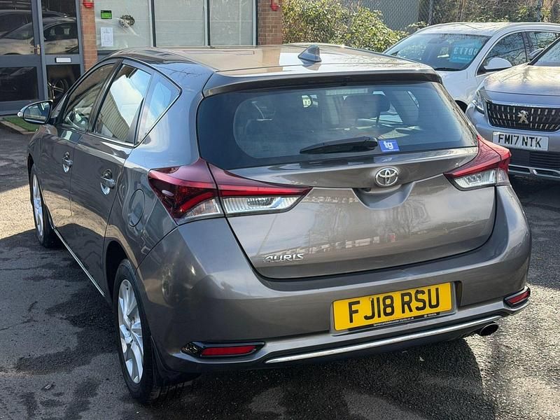 Used Toyota Auris 2018 Bronze Hatchback