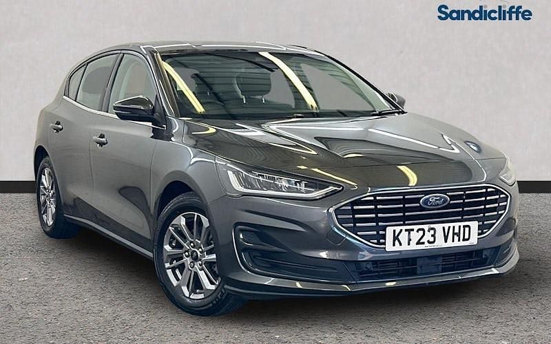 Used Ford Focus Titanium 155 HP (114 kW) 2023 Grey Hatchback