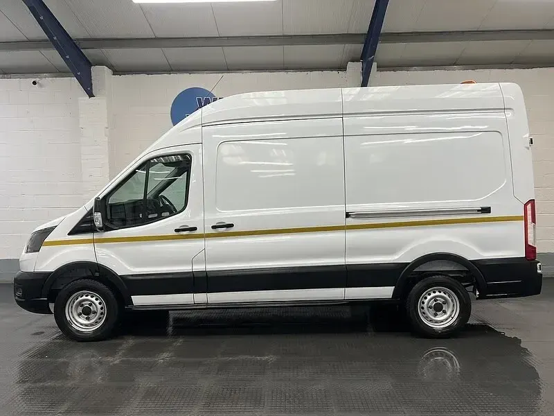 Used Ford Transit S 130 HP (95 kW) 2023 White Van