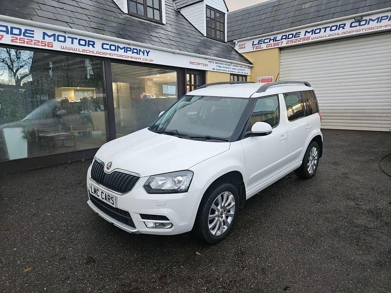 White Used 2014 Skoda Yeti Elegance SUV | £9,695 (Fair price) - Image 1/4