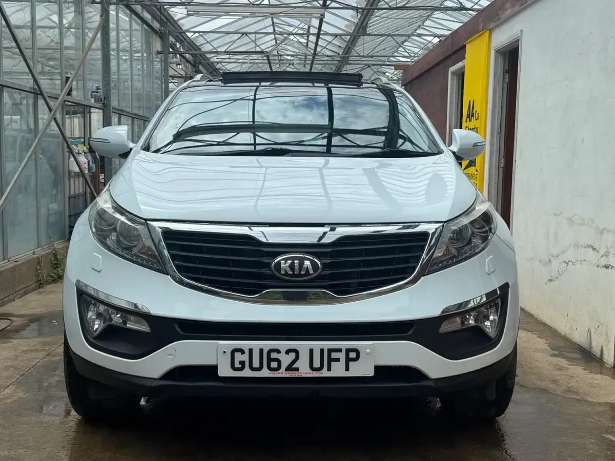 Used Kia Sportage 115 HP (84 kW) 2012 White SUV