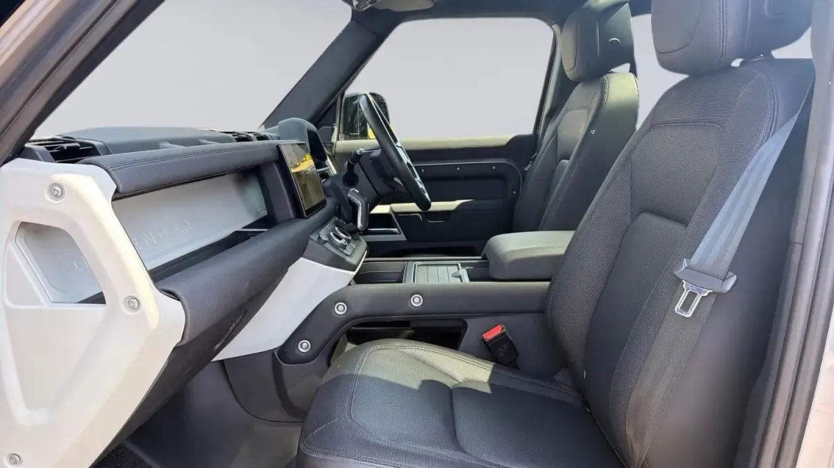 Used Land Rover Defender HSE Dynamic 2023 Grey SUV