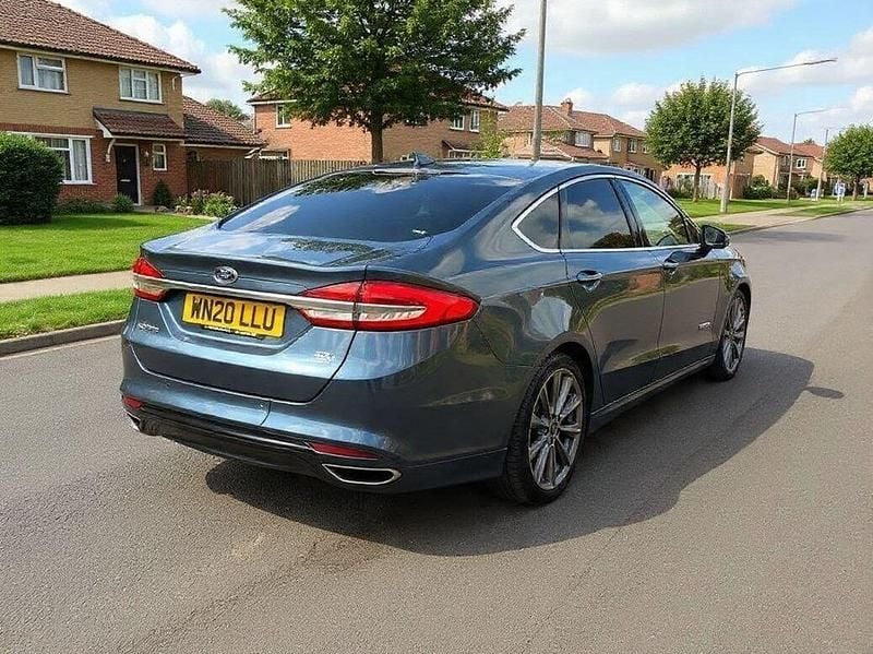 Usado Ford Mondeo Vignale 187 HP (137 kW) 2020 Azul Sedan