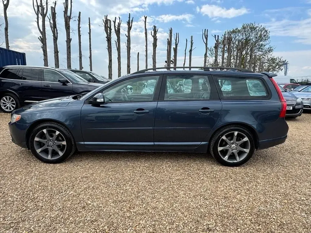 Usado Volvo V70 SE 285 HP (209 kW) 2007 Azul Carrinha