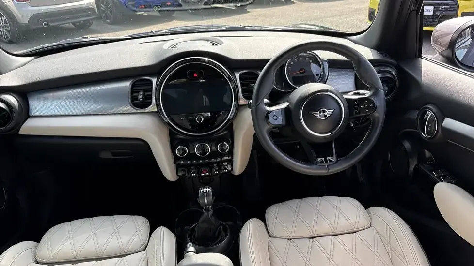 Used Mini Cooper Exclusive 136 HP (100 kW) 2022 Other Hatchback