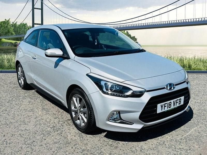 Silver Used 2018 Hyundai i20 SE Coupe | £6,490 (Fair price) - Image 1/3