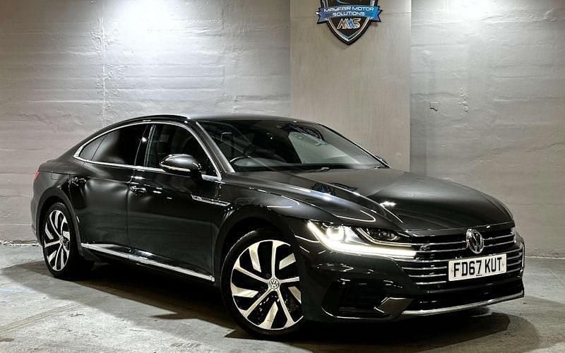 Begagnad VW Arteon R-line 190 HK (139 kW) 2020 Halvkombi