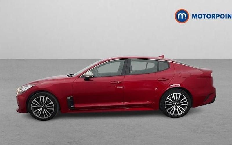 Used Kia Stinger GT-Line 247 HP (181 kW) 2019 Red Hatchback