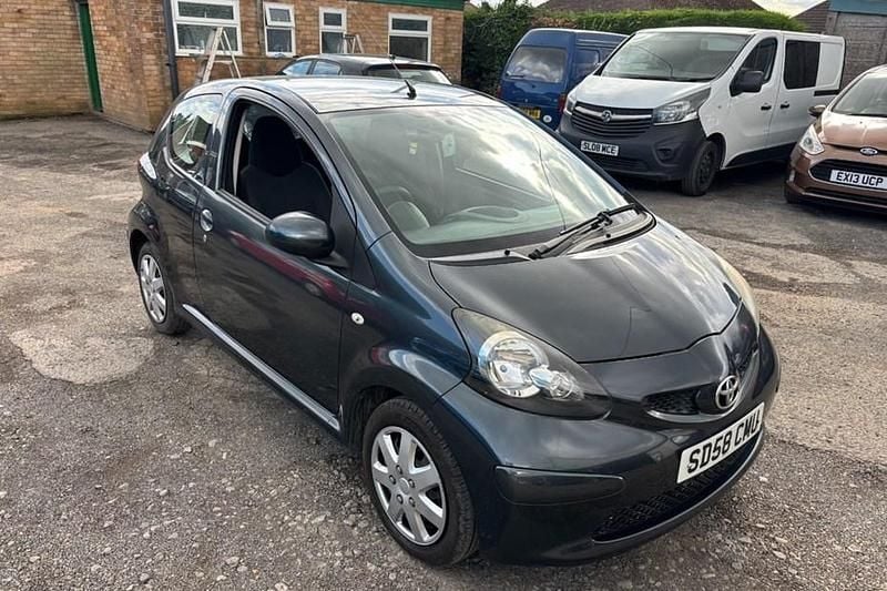 Grey Used 2008 Toyota Aygo Hatchback | £1,500 (Good price) - Image 1/1