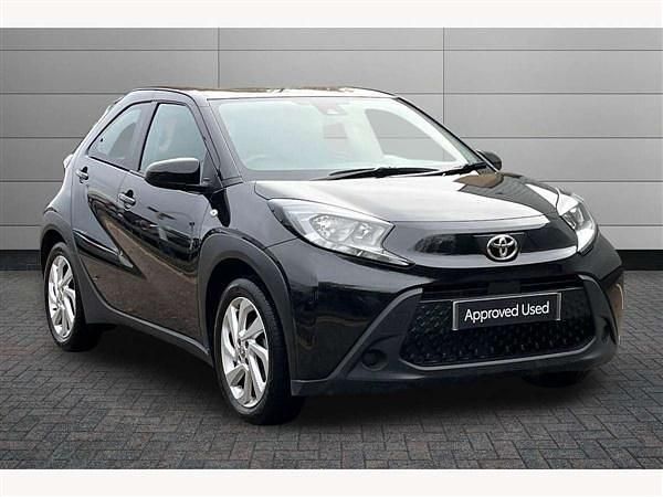 Black Used 2023 Toyota Aygo PURE Hatchback | £14,995 (Fair price) - Image 1/2