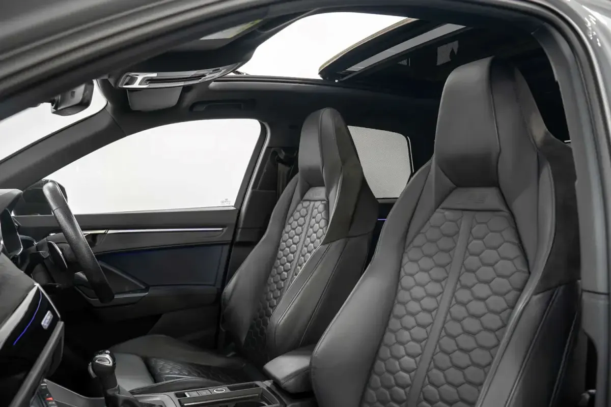 Usado Audi RS Q3 Sport 400 HP (294 kW) 2023 Cinzento SUV