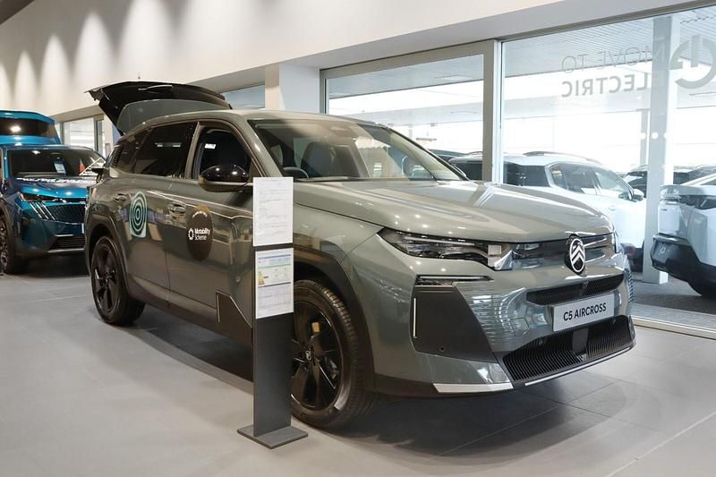 New Citroën C5 145 HP (106 kW) 2025 Hatchback