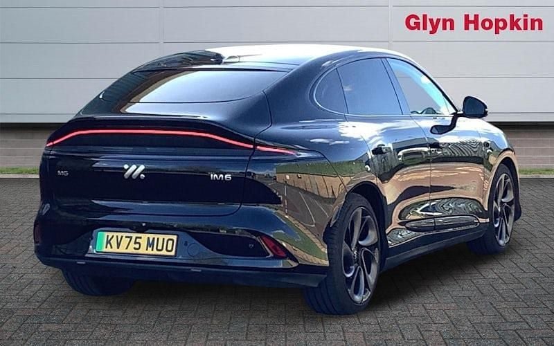 Usado MG IM6 553 kW (752 CV) 2025 Negro SUV