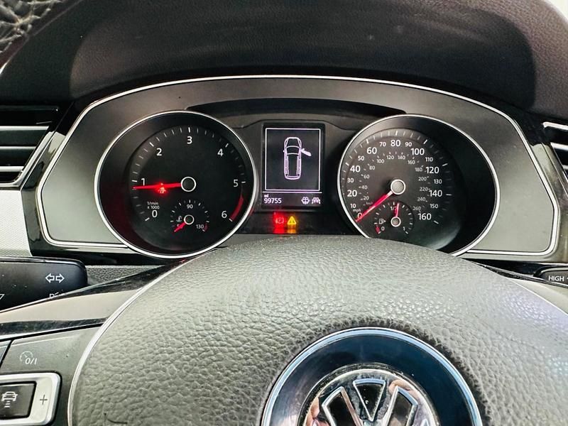 Used VW Passat Business 150 HP (110 kW) 2017 White Estate