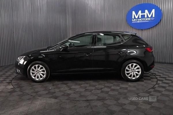 Used Seat Leon SE 110 HP (80 kW) 2016 Black Hatchback