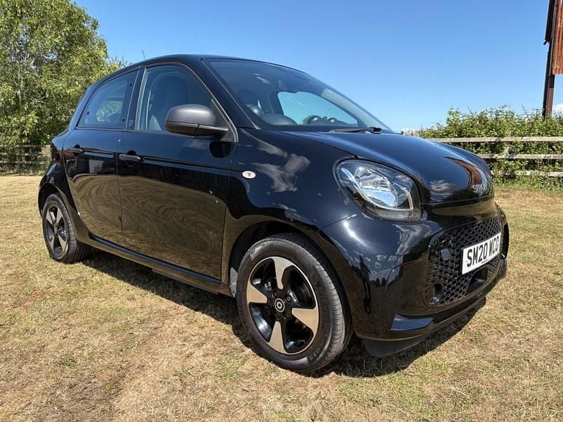 Used Smart ForFour Electric Drive Passion 60 kW (82 HP) 2020 Black Hatchback