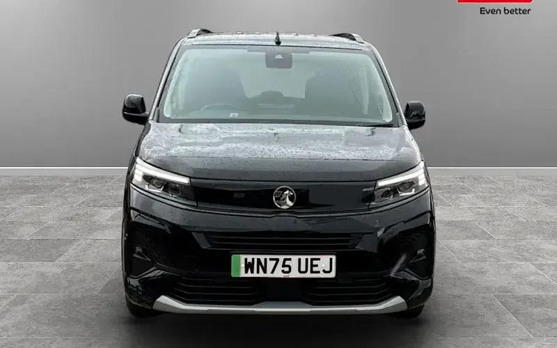 Used Vauxhall Combo Ultimate 100 kW (136 HP) 2026 MPV