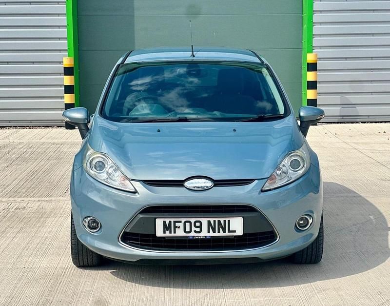Used Ford Fiesta Titanium 2009 Blue Hatchback