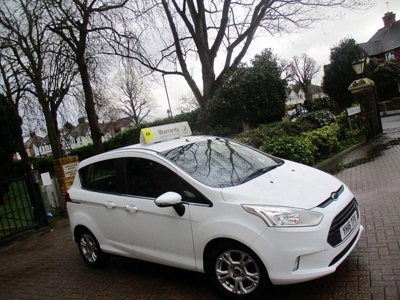 Second-hand Ford B-MAX Zetec 105 CP (77 kW) 2016 Alb Monovolum