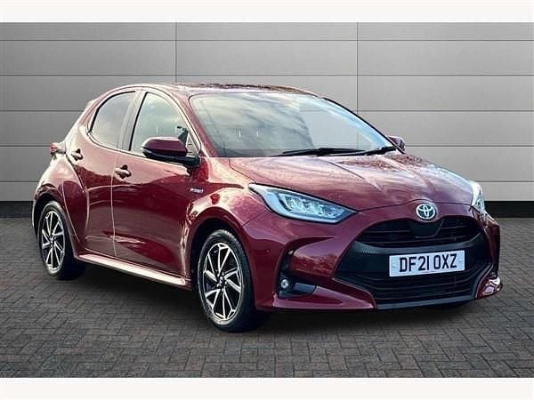 Used 2021 Toyota Yaris Design Hatchback | £15,995 (Fair price) - Image 1/2