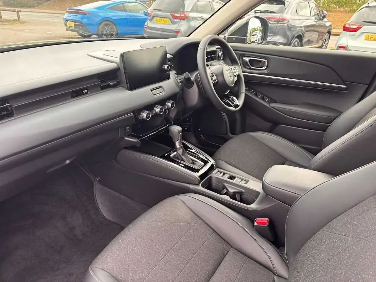 Używany Honda HR-V Advance 131 KM (96 kW) 2025 Zielony SUV