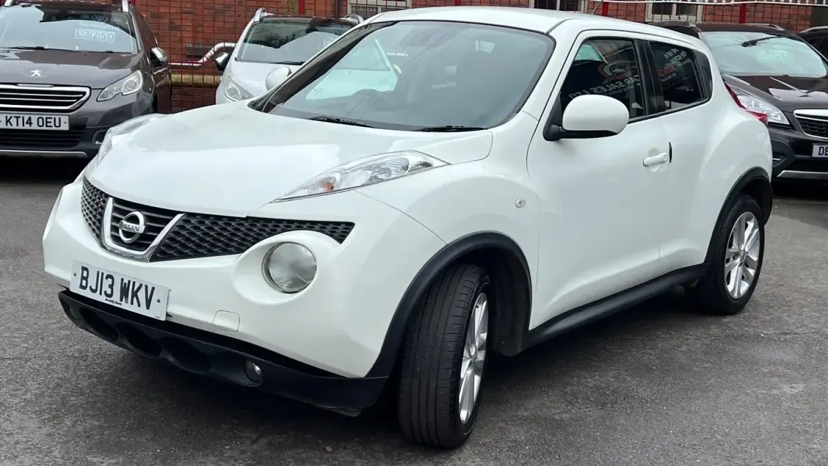 Gebraucht Nissan Juke Acenta 117 PS (86 kW) 2013 Weiß SUV