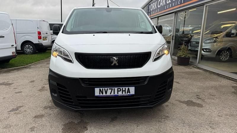 Used Peugeot Expert Premium 2022 White Van