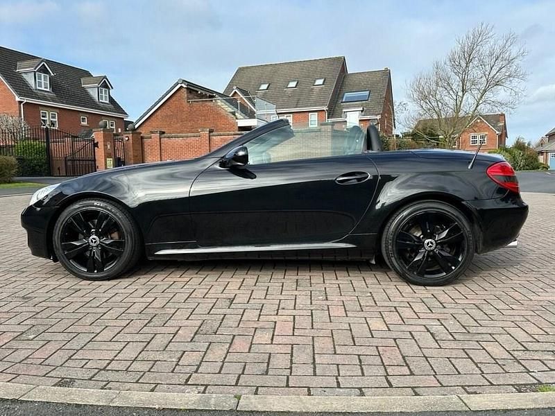 Used Mercedes SLK200 184 HP (135 kW) 2009 Black Cabriolet
