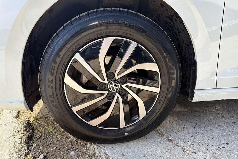 Used VW Polo Life 95 HP (69 kW) 2023 White Hatchback