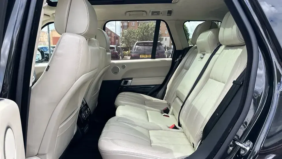 Used Land Rover Range Rover Autobiography 258 HP (189 kW) 2017 Black SUV