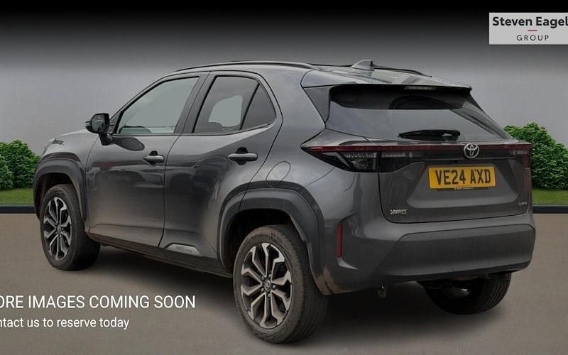 Used Toyota Yaris Hybrid Design 116 HP (85 kW) 2026 Estate