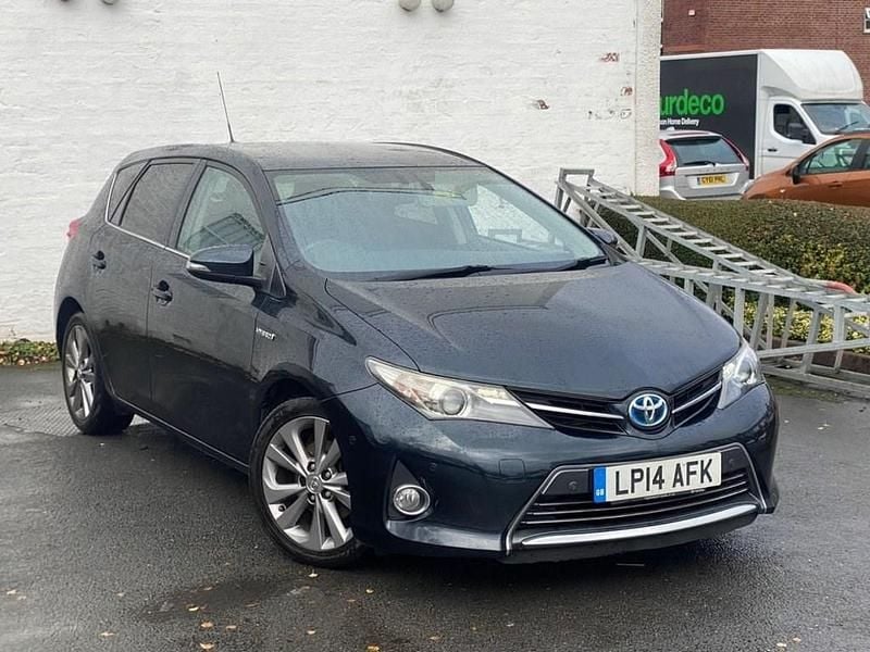 Grey Used 2014 Toyota Auris Hybrid Hatchback | £7,350 (Fair price) - Image 1/4