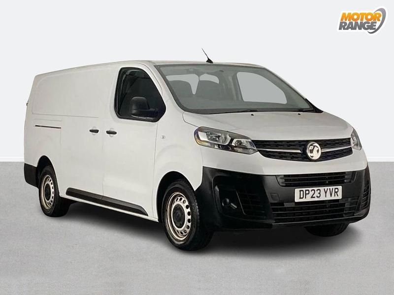 Used Vauxhall Vivaro 100 HP (73 kW) 2023 White MPV