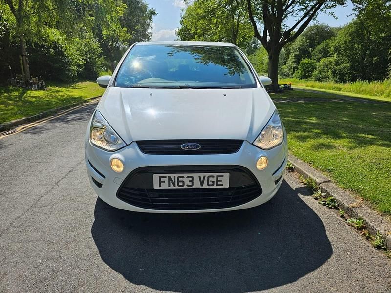 Begagnad Ford S-MAX Zetec 2013 Vit Minibuss