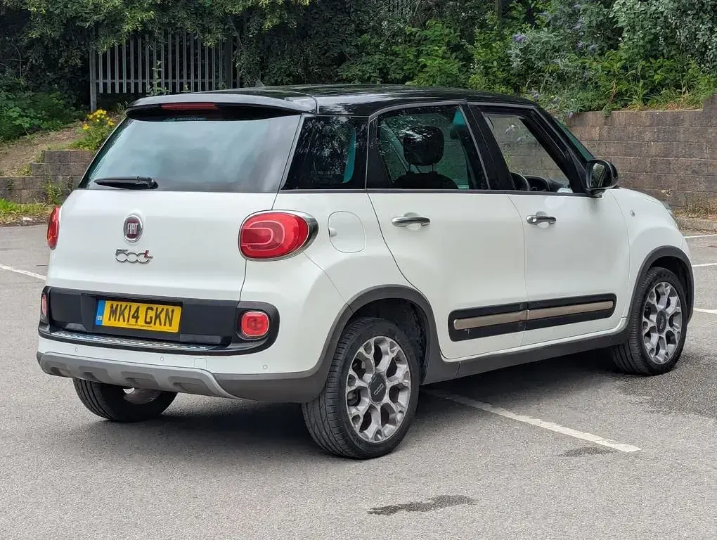 Used Fiat 500L Trekking 85 HP (62 kW) 2014 White MPV