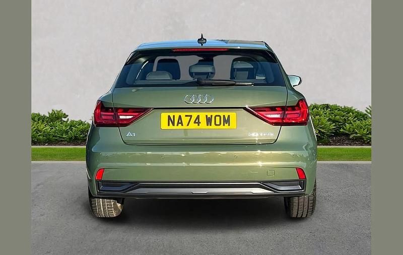 Used Audi A1 Sport 113 HP (83 kW) 2024 Green SUV
